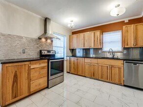 3116 Falkland Rd in Carrollton, TX - Building Photo - Building Photo