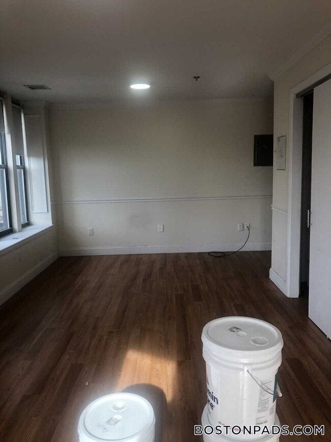 1126 Boylston St, Unit 401 in Boston, MA - Building Photo - Building Photo