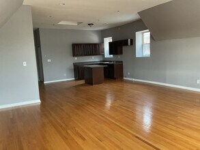 3740 S Michigan Ave in Chicago, IL - Building Photo - Building Photo