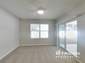 3743 Bramblewood Loop in Spring Hill, FL - Building Photo - Building Photo