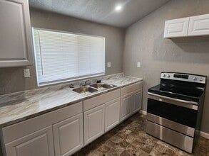 1102 S Wisconsin Ave in Casper, WY - Building Photo - Building Photo