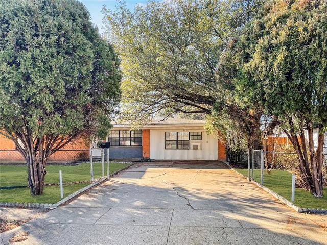 property at 2620 Crest Ridge Dr