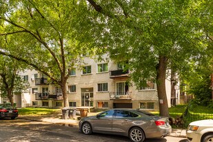 12345 Lapierre Av in Montreal Nord, QC - Building Photo