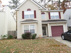 304 Bradmere Loop in Newport News, VA - Building Photo