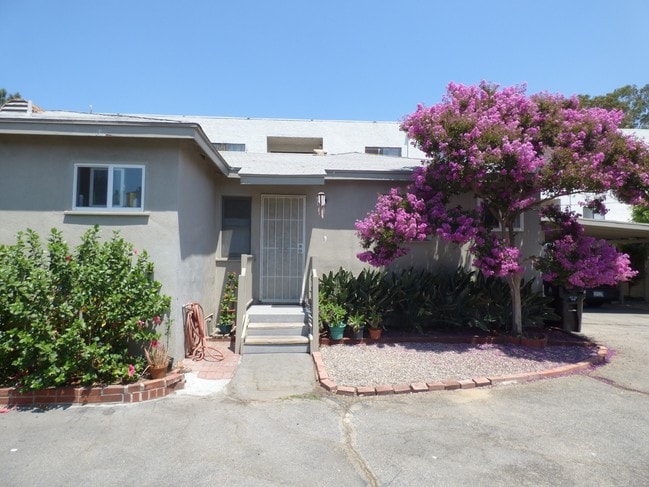 4834 Riverton Ave in North Hollywood, CA - Building Photo - Building Photo