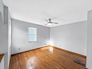 17 Suffolk St in Chelsea, MA - Foto de edificio - Building Photo