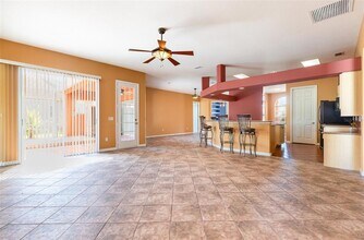7118 42nd Ct E in Sarasota, FL - Building Photo - Building Photo
