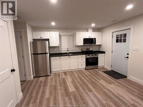 3501 Dandurand Ave in Windsor, ON - Building Photo - Building Photo