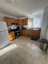 171-30 104th Ave in Queens, NY - Building Photo - Building Photo