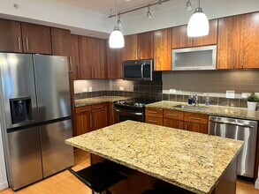 1025 First St SE, Unit Unit 301 in Washington, DC - Building Photo - Building Photo