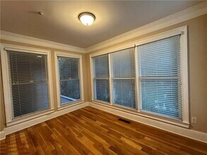 1044 Emory Parc Pl in Decatur, GA - Building Photo - Building Photo