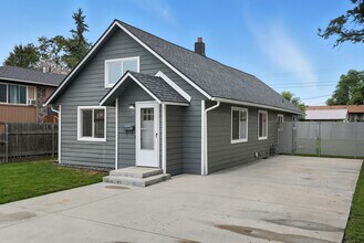 1731 E Sanson Ave in Spokane, WA - Building Photo - Building Photo