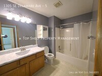 1305 SE Delaware Ave photo'