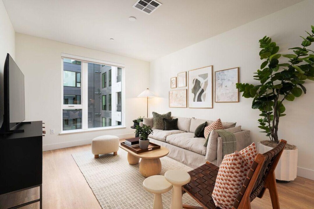 1 Adrian Ct in Burlingame, CA - Building Photo