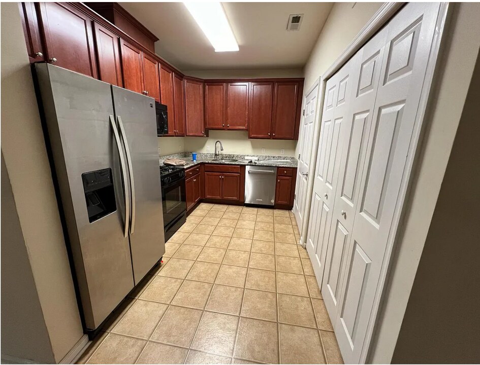 1314 Sierra Dr, Unit 1314 Sierra Drive in Trenton, NJ - Building Photo