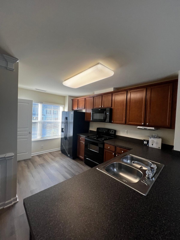 8526 Quarton Dr in Raleigh, NC - Building Photo - Building Photo