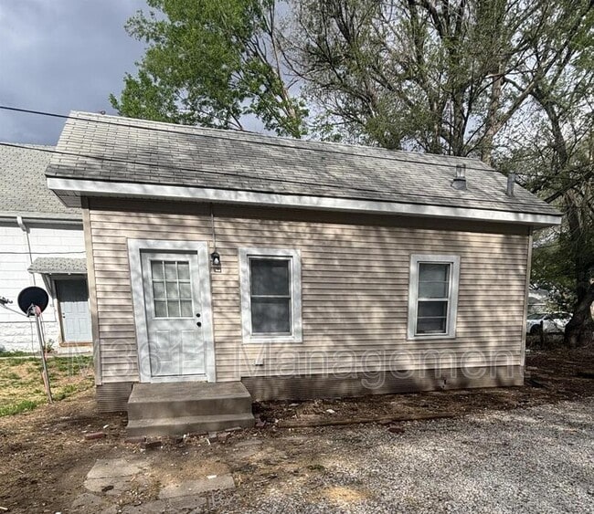 property at 1108 Charleston St