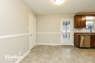 161 Shady Maple Dr in Clarksville, TN - Building Photo - Building Photo