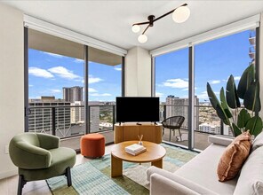 11 NE 6th St, Unit SI FL26-ID1475831P in Miami, FL - Building Photo - Building Photo