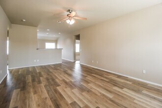 11421 SW 25th Terrace in Yukon, OK - Building Photo - Building Photo