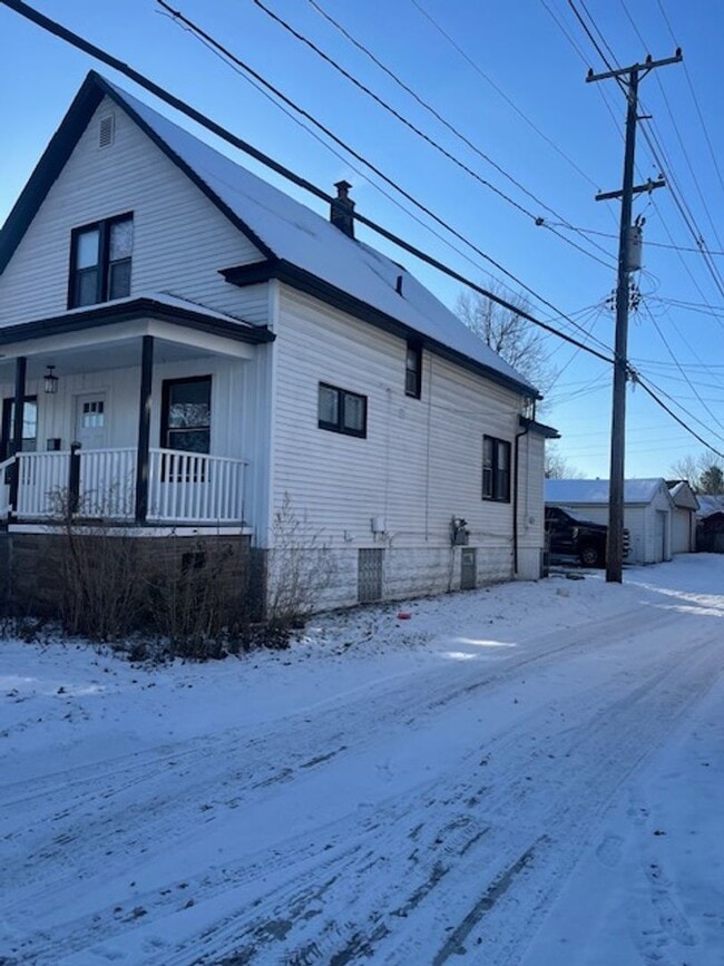 3534 4th St in Wyandotte, MI - Building Photo - Building Photo