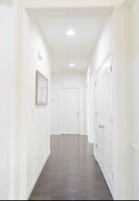 2535 W Sady Ct in Visalia, CA - Building Photo - Building Photo