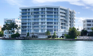 9821 E Bay Harbor Dr, Unit 503 in Bay Harbor Islands, FL - Building Photo - Building Photo