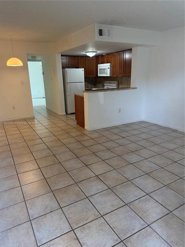 8630 NW 5th Terrace in Miami, FL - Building Photo - Building Photo