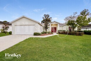 6351 Hampton Pointe Cir in Lakeland, FL - Building Photo