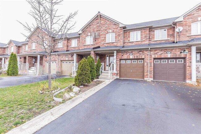 20 Tanasi Rd in Brampton, ON - Building Photo - Building Photo