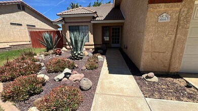 4667 Cocina Ln in Palmdale, CA - Building Photo - Building Photo