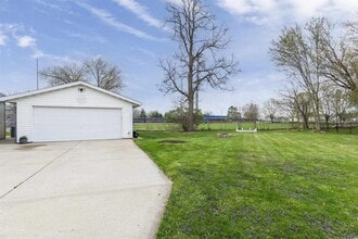 1300 E South St in Stoughton, WI - Building Photo - Building Photo