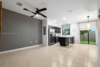 20814 NE 5th Ct in Miami, FL - Building Photo - Building Photo