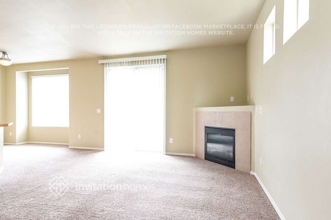 18533 100th Ave E in Puyallup, WA - Foto de edificio - Building Photo