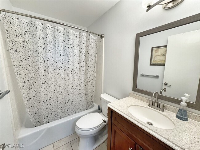171 Crown Dr in Naples, FL - Building Photo - Building Photo