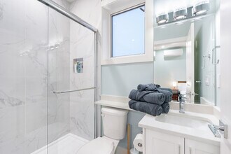 2393 Bonaccord Dr in Vancouver, BC - Building Photo - Building Photo