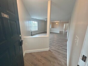 4136 Breezewood Dr in Wilmington, NC - Building Photo - Building Photo