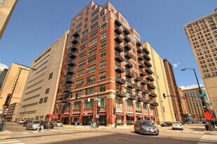 547 S Clark St in Chicago, IL - Building Photo