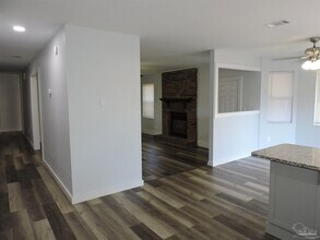 526 Briarwood Dr in Pensacola, FL - Building Photo - Building Photo