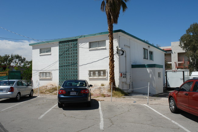 4430 Escondido St in Las Vegas, NV - Building Photo - Building Photo