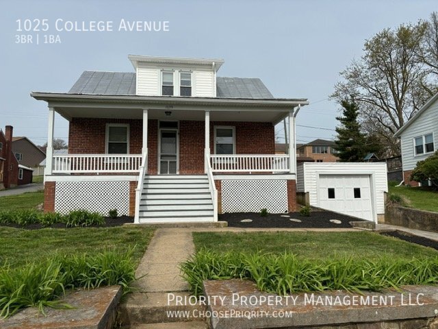 1025 College Ave in Harrisonburg, VA - Building Photo - Building Photo
