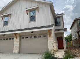 333 Untermaier St in New Braunfels, TX - Building Photo