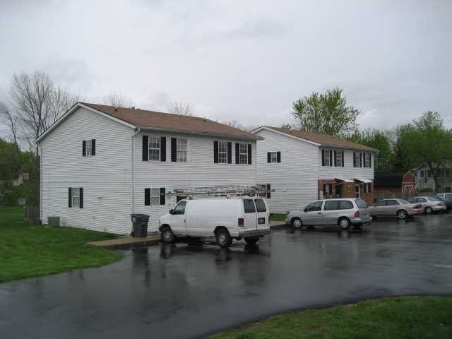 3236 Hoover Rd in Grove City, OH - Building Photo - Building Photo