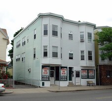 237 Highland Ave in Somerville, MA - Building Photo
