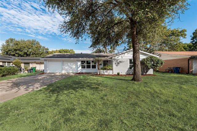 property at 5017 Sabelle Ln