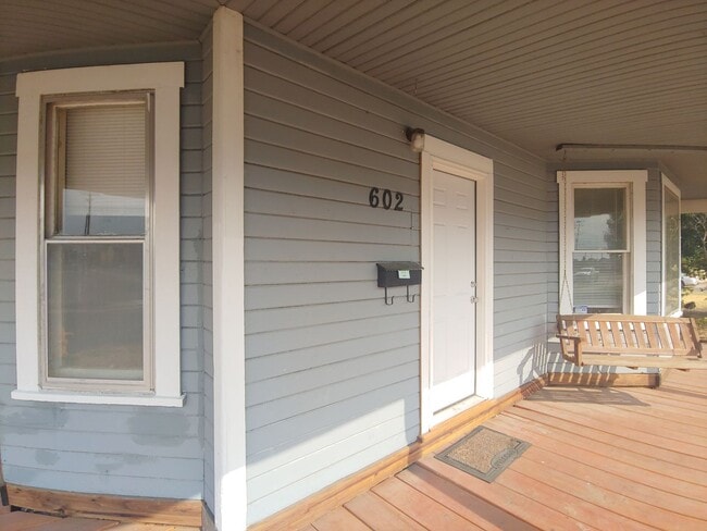 property at 602 S Main St