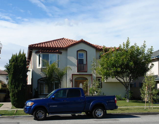 10881-10889 Chestnut St in Los Alamitos, CA - Building Photo - Building Photo