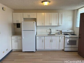 1626 Frog Ln in Honolulu, HI - Building Photo - Building Photo