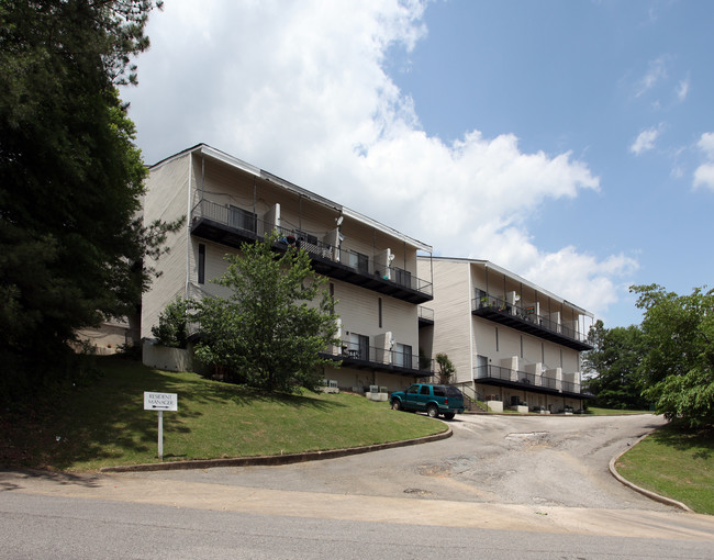 Mountain Villa Apartments in Birmingham, AL - Building Photo - Building Photo