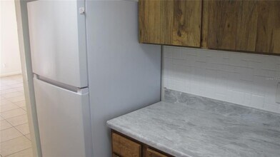 5122 E Temple Heights Rd in Tampa, FL - Building Photo - Building Photo